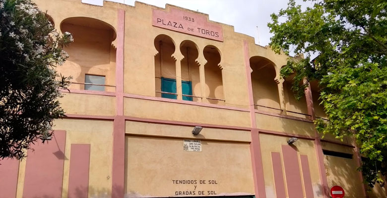 Frontal de la Plaza de toros de Tudela